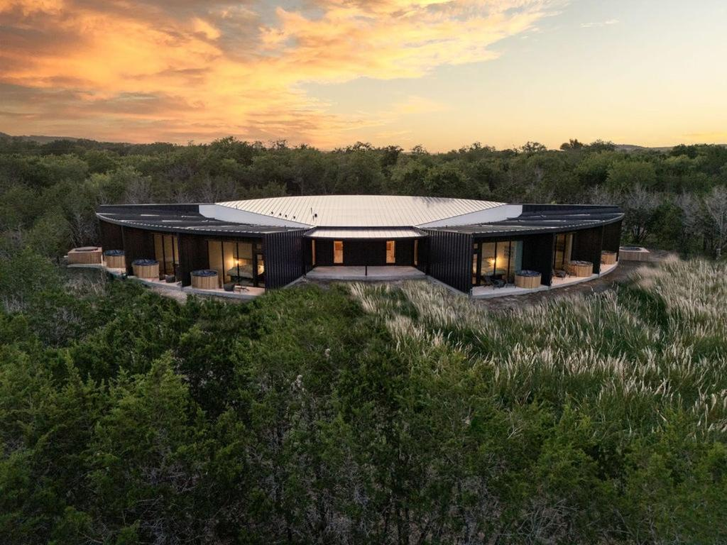 Onera Fredericksburg — Luxury Treehouse Resort for Every Season