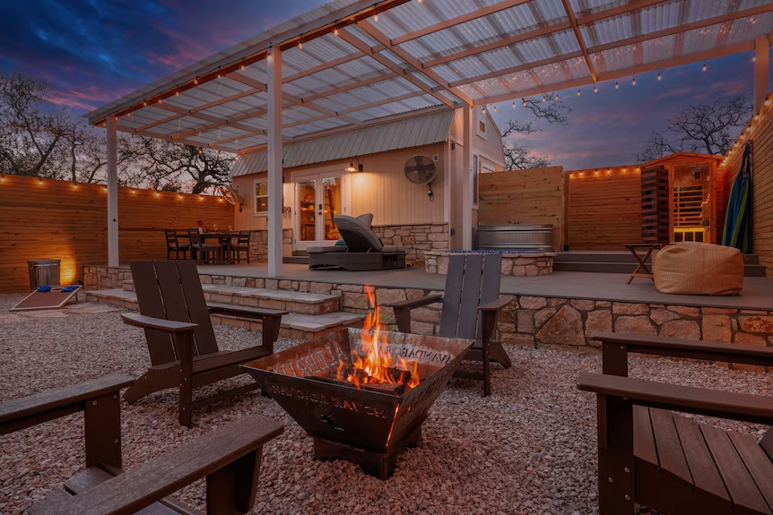 Secluded Luxury Couples Cabin