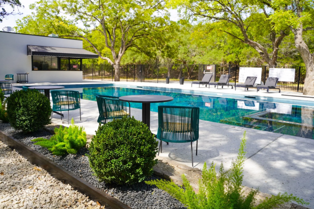 Wimberley Inn + Bar