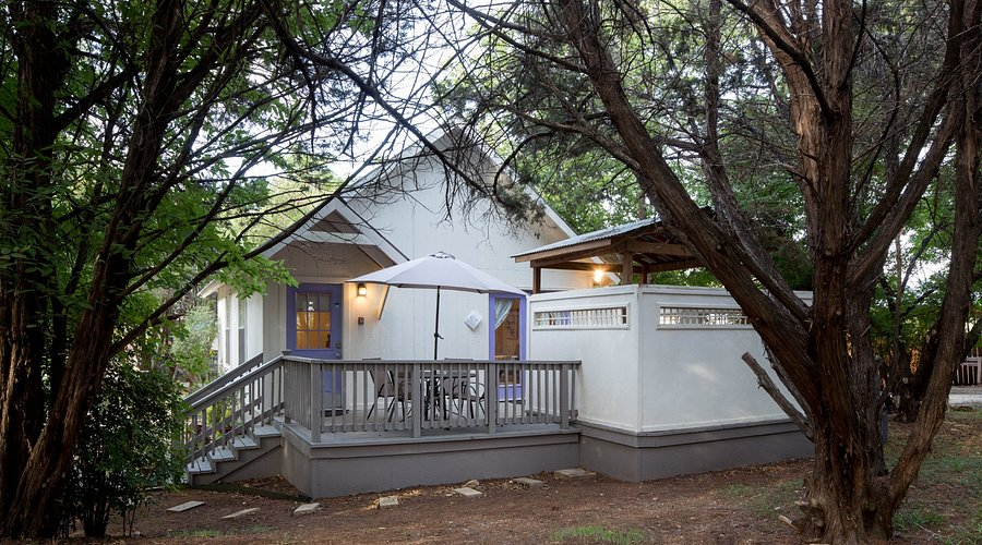Cypress Creek Cottages: Best Pet-Friendly Cabins