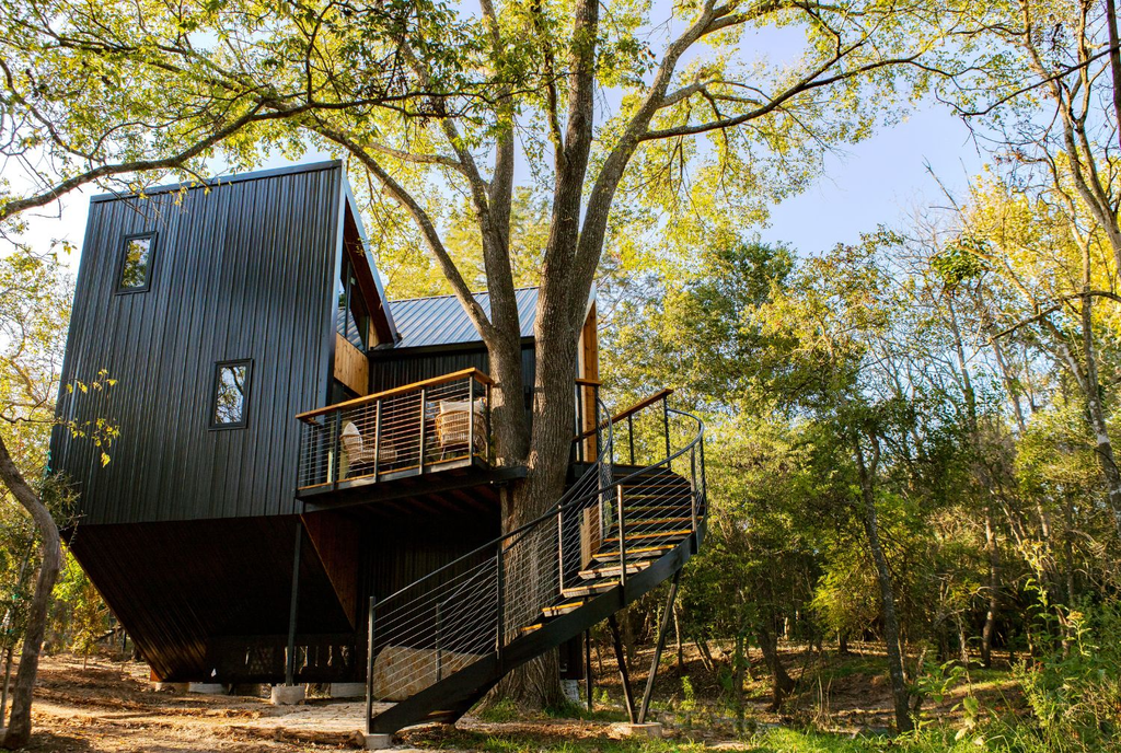 Luxury Treehouse Wedding Texas